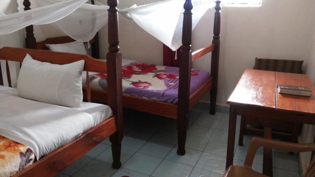 Family Bedroom Photo Windsor Hotel Pakwach Uganda Northern Region