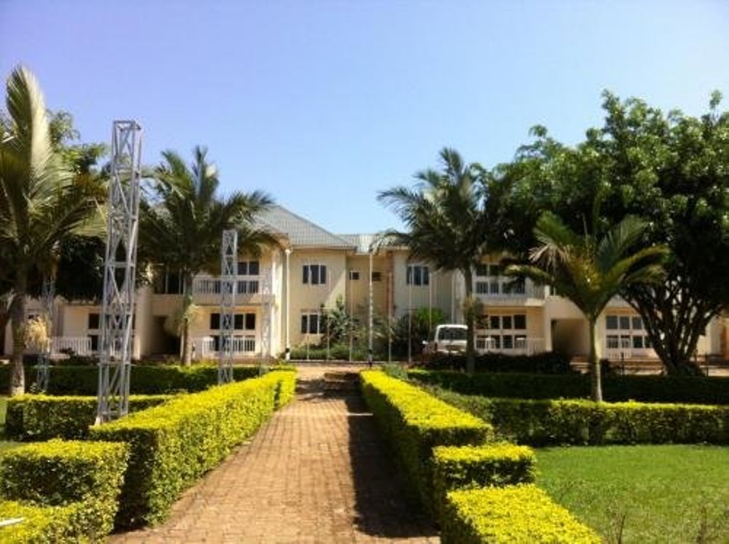 Property Exterior Photo Hotel Alvers Mukono, Uganda Central Region