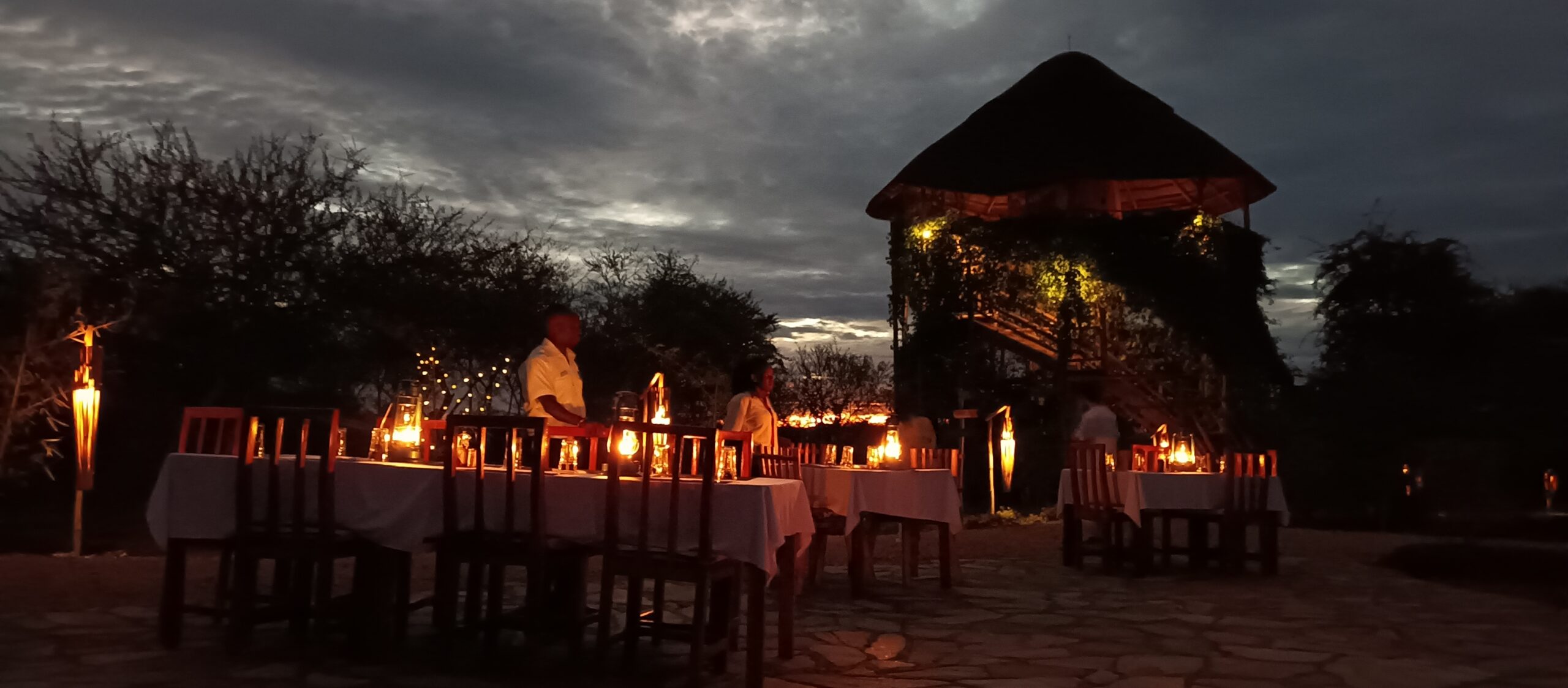 Property Exterior Night Photo Murchison Falls Bamboo Village Lodge, Uganda North Western Region