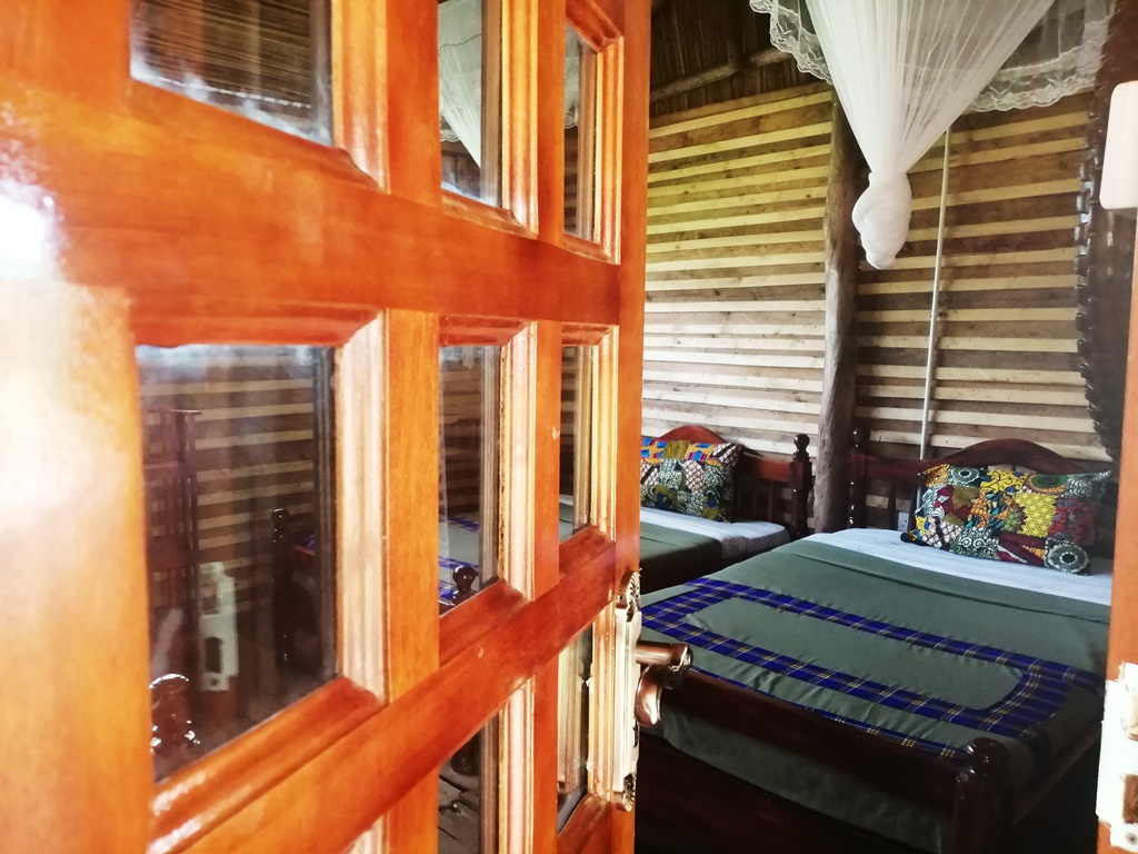 Economy Triple Bedroom Photo Murchison Backpackers Masindi Uganda Western Region Region