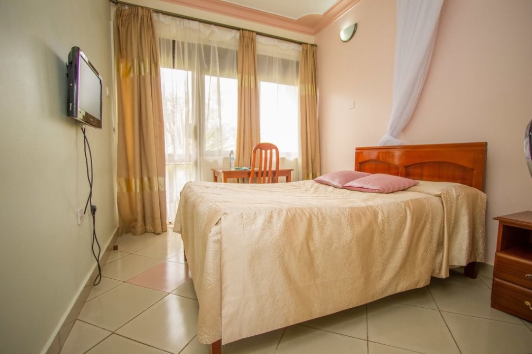 Economy Double Bedroom Photo Nile Anchor Palace Jinja,Uganda Central Region