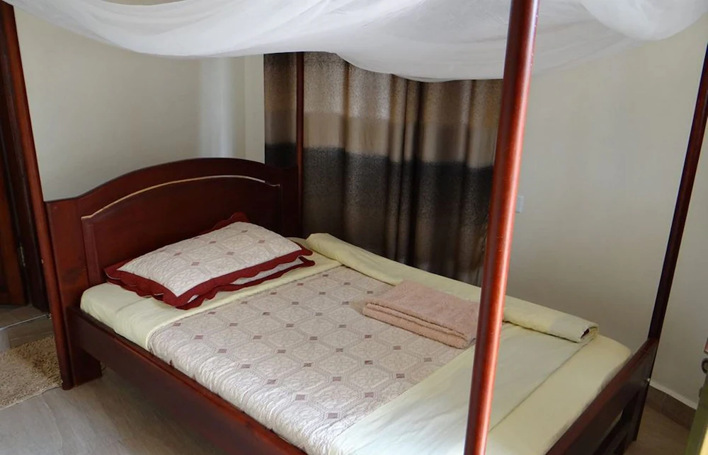 Deluxe Double Bedroom Photo Kalalo Cottage Inn Pakwach Uganda Northern Region