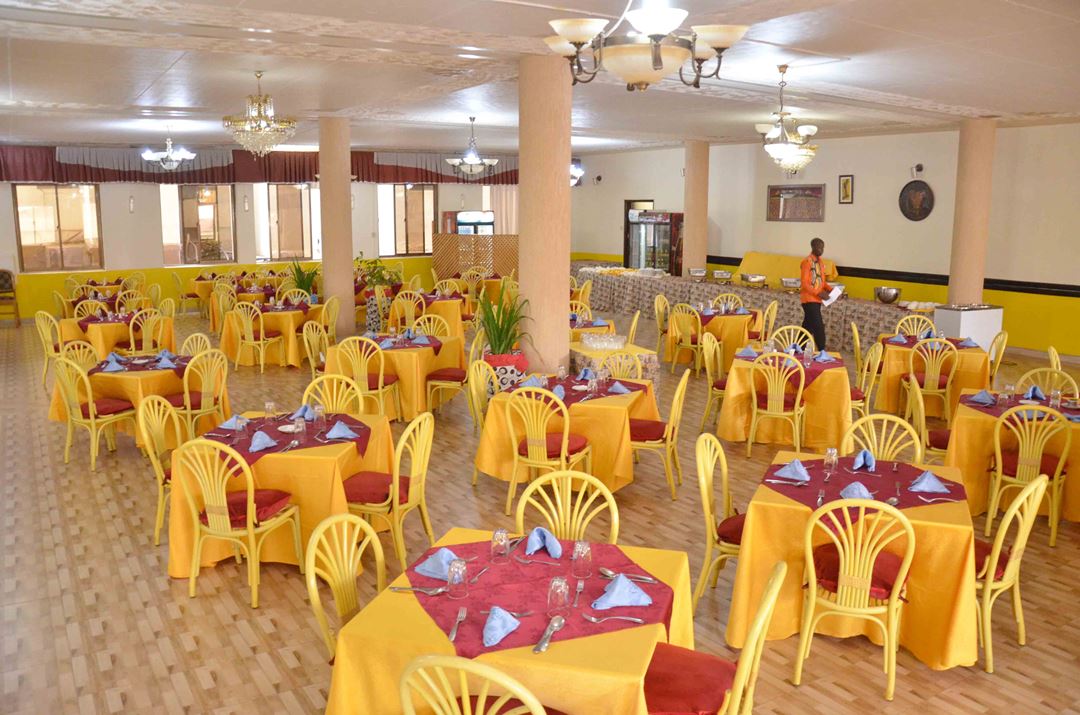 Restaurant Photo Colline Hotel Mukono - Hotels Mukono, Uganda Central Region