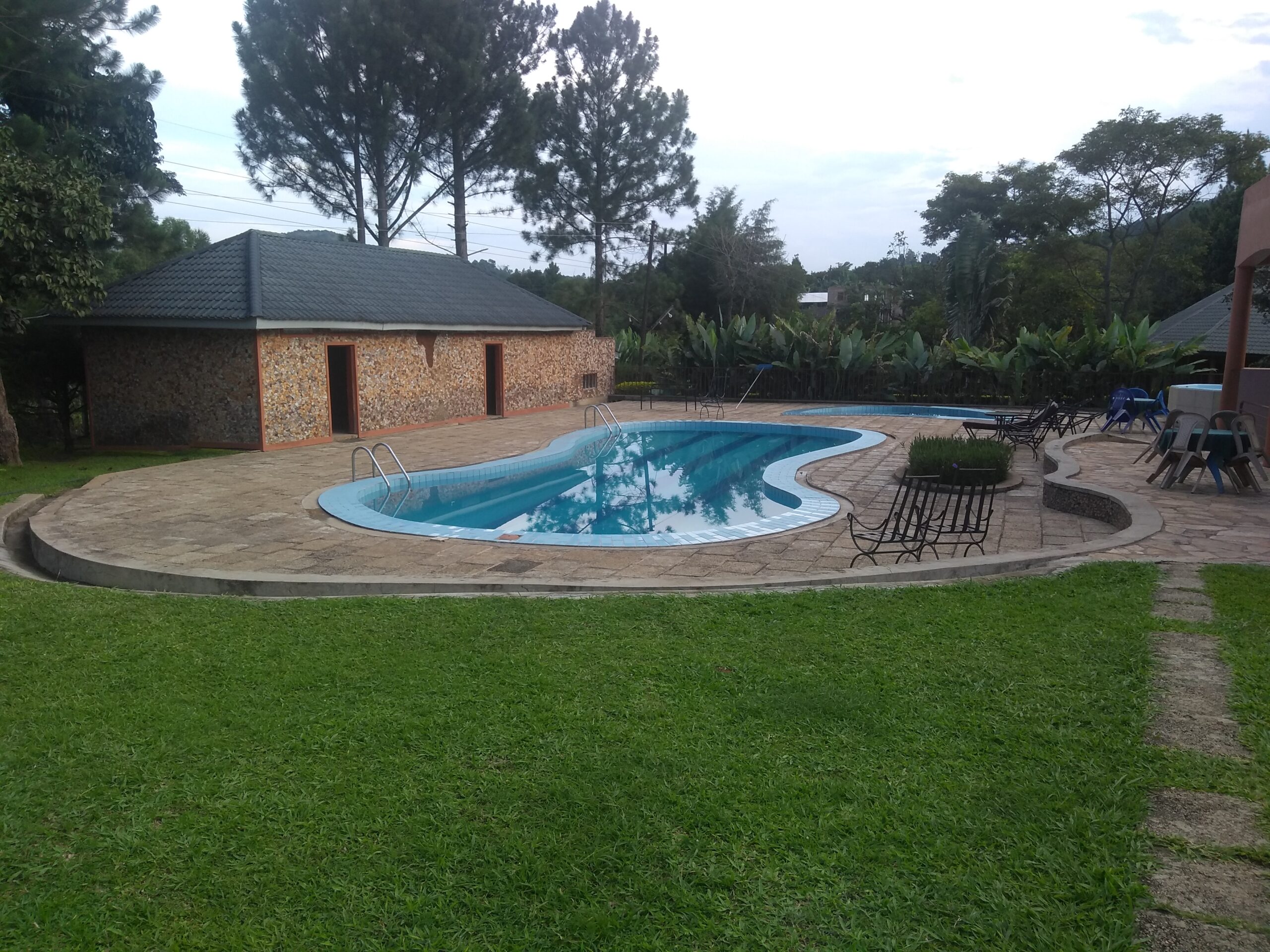 Outdoor swimming pool Photo Hotel Kontiki Hoima Uganda Western Region 1