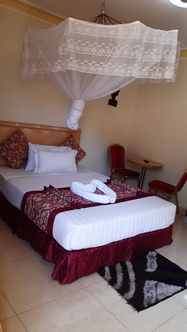 Deluxe Double Bedroom Photo Fort Breeze Hotel Fort Portal Uganda Western Region