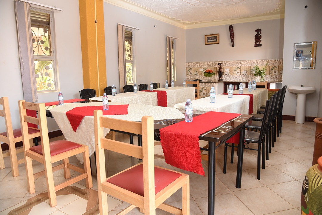 Restaurant Photo Trinity Motel Entebbe Uganda Central Region 1