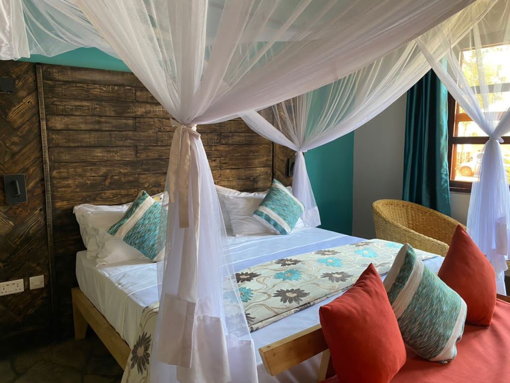 Double Bedroom Photo Nile Treatz Beach Resort Pakwach Uganda North Western Region 1