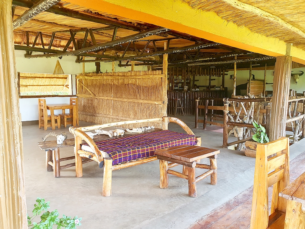 Restaurant Photo Hornbill Bush Lodge Pakwach, Murchison Falls National Park Uganda Northern Western Region 1