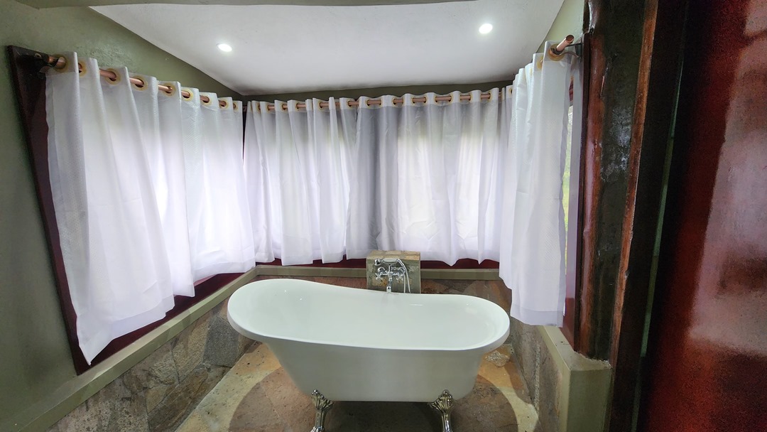 Bath tub Photo Ziwa Rhino Lodge Nakasongola Uganda Northern Western Region