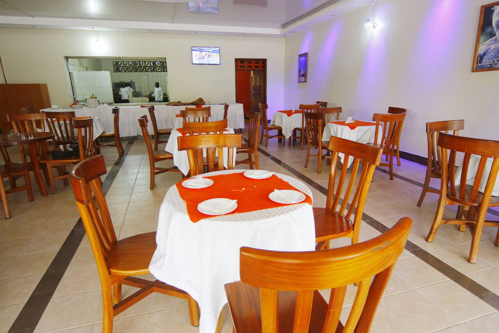 Restaurant Photo Kalya Courts Hotel Fort Portal Uganda Western Region 2