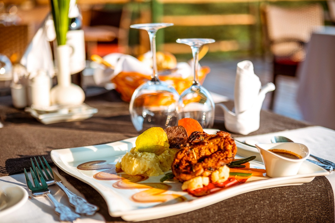 Breakfast Photo Chobe Safari Lodge Karuma Uganda Northern Western Region