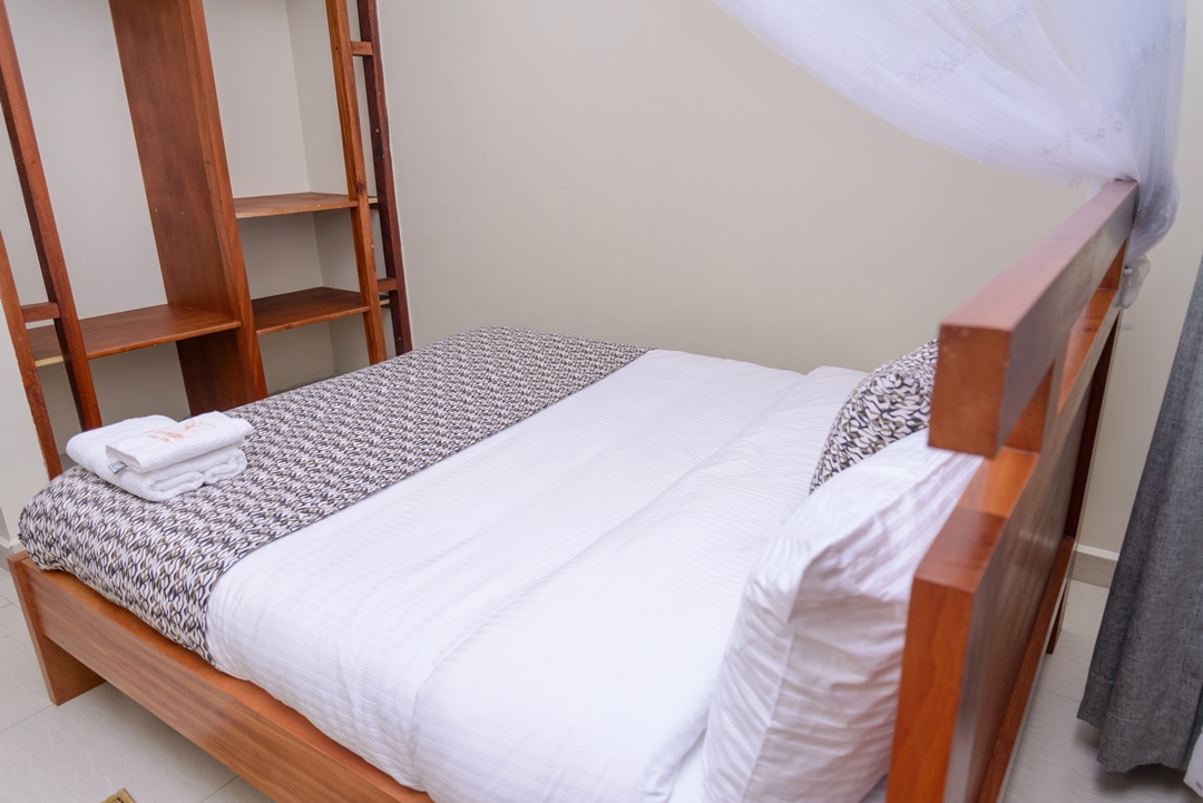 Deluxe Double Bedroom (Akiiki) Photo Fort-Heights Homestay, Fort Portal Uganda Western Region