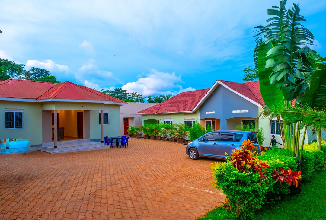 Property Exterior Photo Elementis Entebbe Guesthouse Entebbe Uganda Central Region