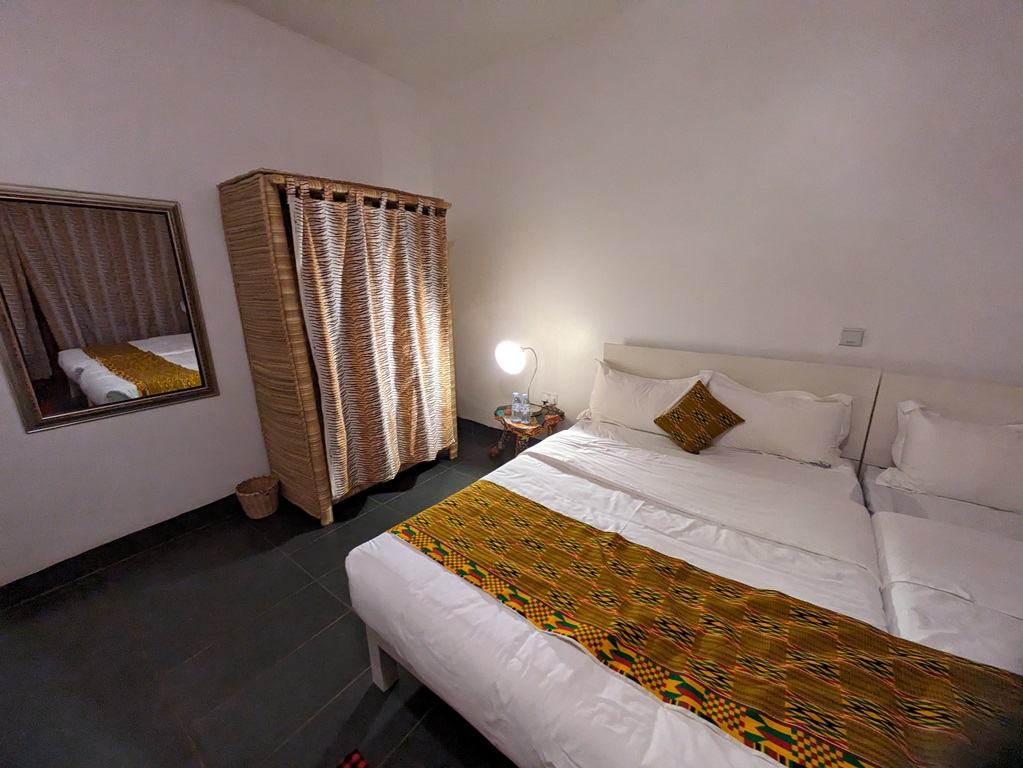 Deluxe Double Bedroom Photo Koi Koi Cultural Village Hotel Fort Portal Uganda Western Region