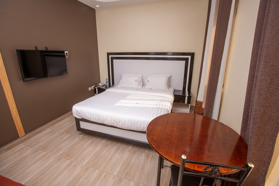 Executive Double Bedroom Photo Trisek Hotel Hoima Uganda Western Region 2