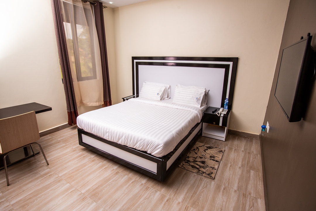 Executive Double Bedroom Photo Trisek Hotel Hoima Uganda Western Region 1