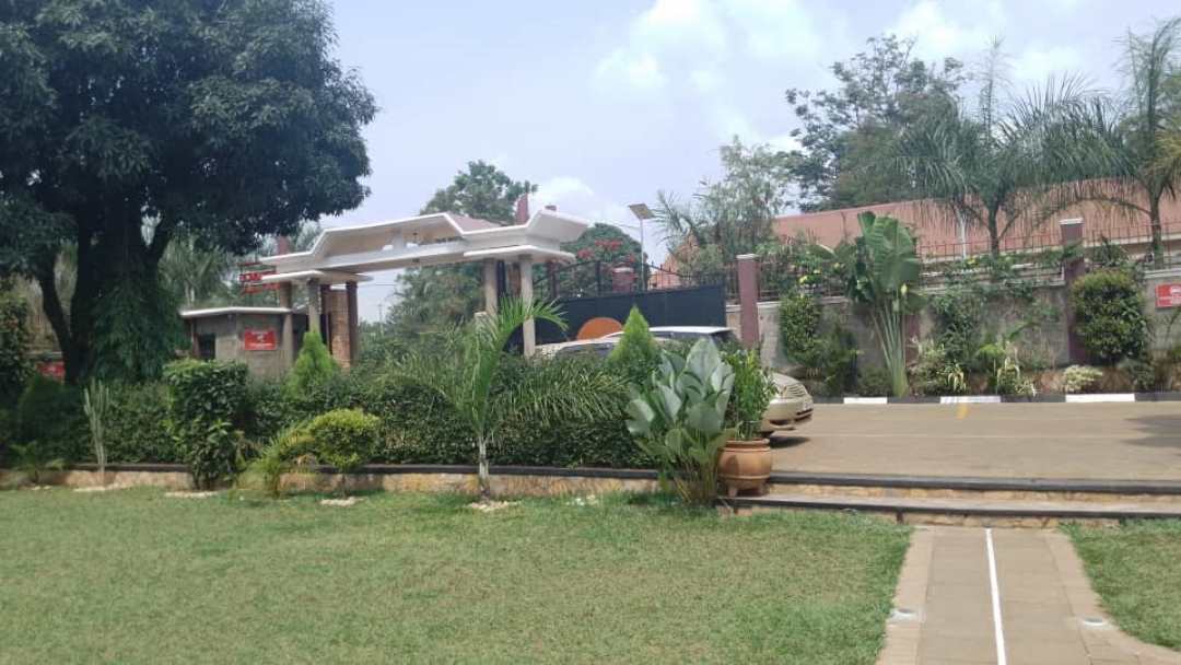 Gardens Photo De'Place Hotel Hoima Uganda Western Region