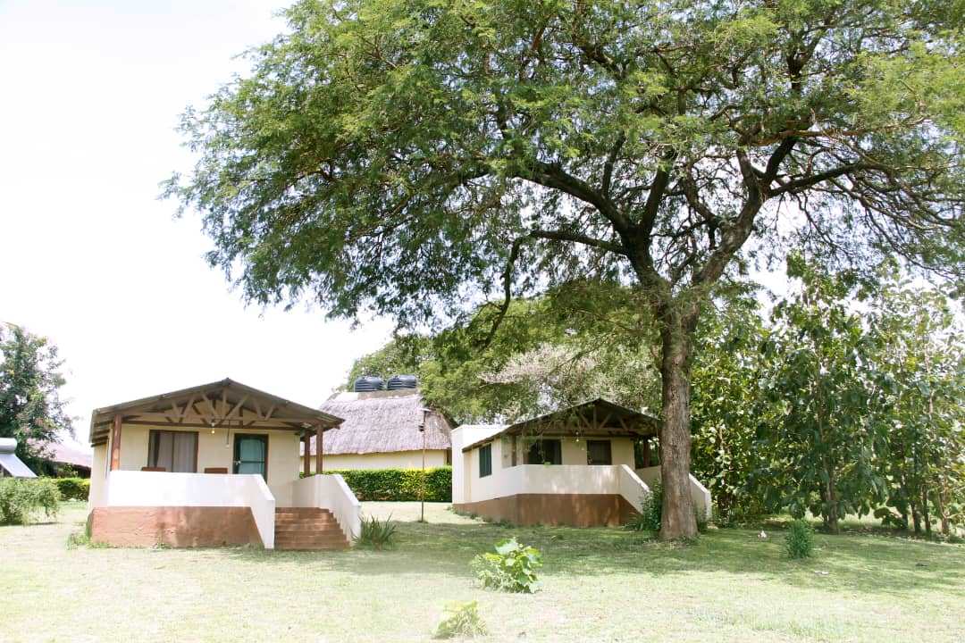 Property Exterior Photo Bar Lyec Safari Lodge Pakwach Uganda Northern Region 1