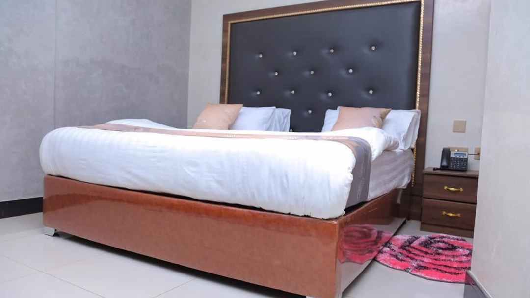 Executive Suite Bedroom Photo Signature Suites & Hotel Entebbe Uganda Central Region