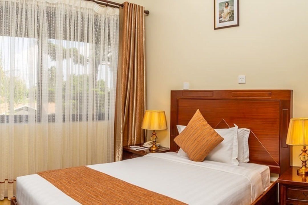 Budget Bedroom Photo Nyaika Hotel Fort Portal Uganda Western Region Region 1