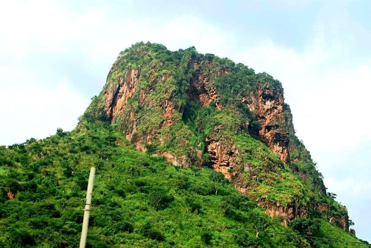 A photograph of the Tororo Rock taken during a hiking tour in Tororo in Eastern Uganda.