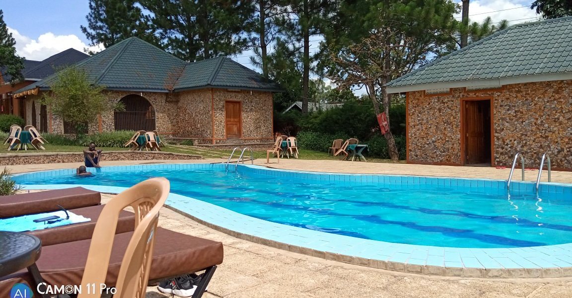 Outdoor swimming pool Photo Hotel Kontiki Hoima Uganda Western Region