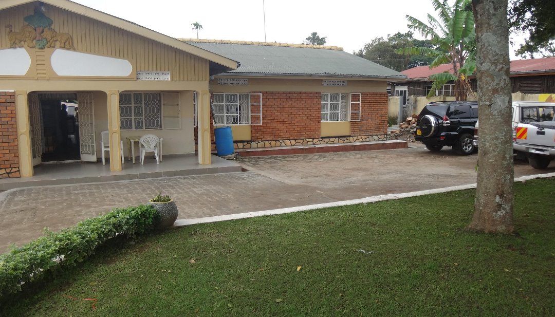 Property Exterior Photo Palace Motel Fort Portal Uganda Western Region