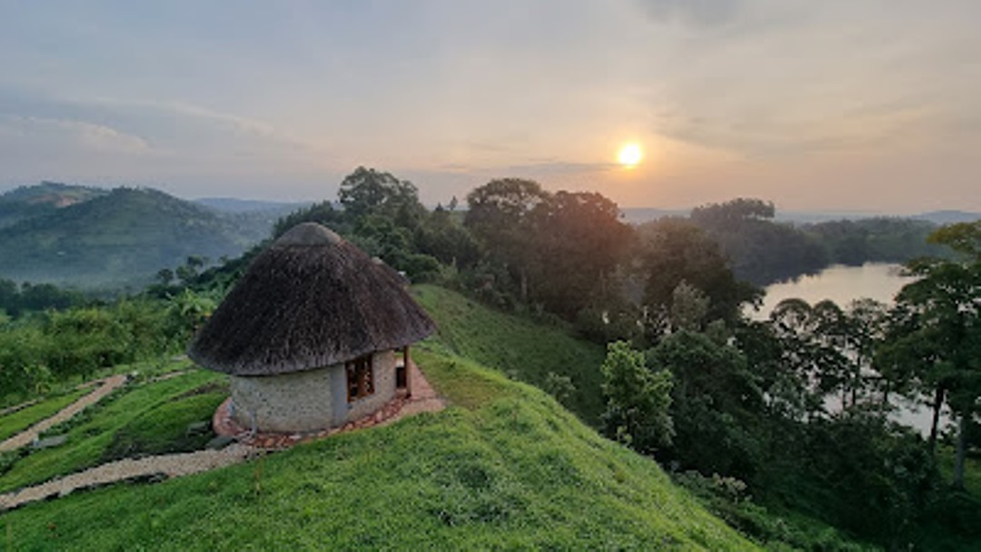 Property Exterior Photo Lake Nyamirima cottages, Kibale Forest National Park Fort Portal Uganda Western Region