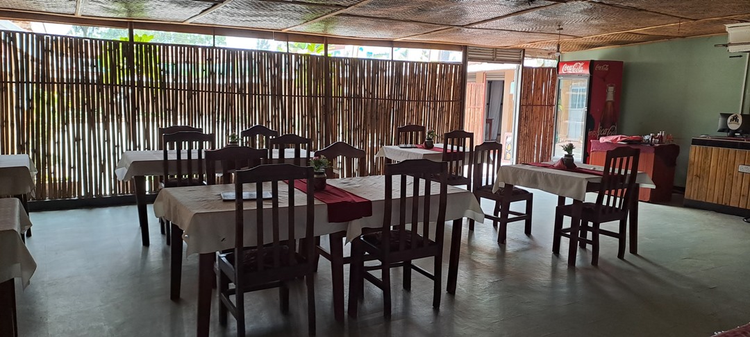 Restaurant Photo Boulevard Excelsior Motel Fort Portal Uganda Western Region