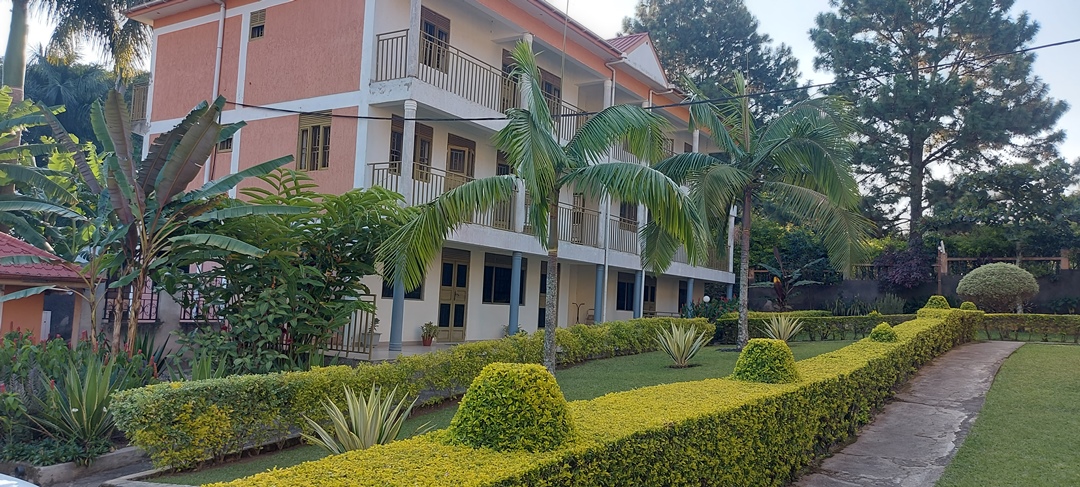 Property Exterior Photo Princess Court Apartments Fort Portal Uganda Western Region