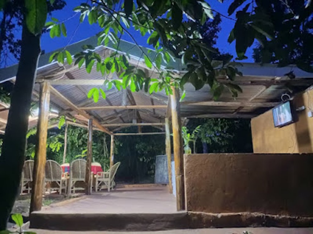 Restaurant Exterior Photo Little Monkey Camp, Kibale Forest National Park Fort Portal Uganda Western Region 1