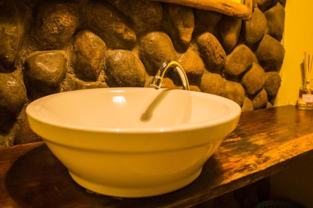 Hand wash Basin Photo Kibale Forest Camp Lodge, Kibale Forest National Park Uganda Western Region