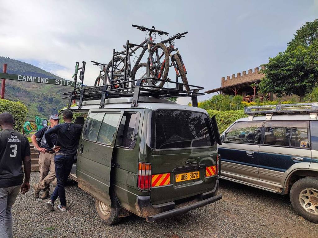 Safari Vehicle Photo Lodge Bella Vista, Kibale Forest National Park Fort Portal Uganda Western Region