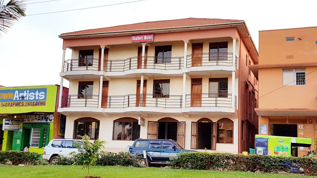 A photograph of Shabert Motel taken during a Masaka City tour in Central Uganda.