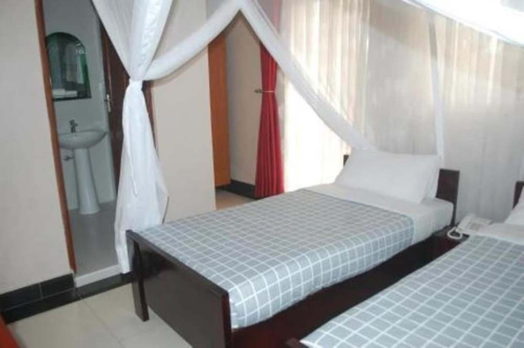 Twin Bedroom Photo TJ Global Hotel Kasese Uganda Western Region 1