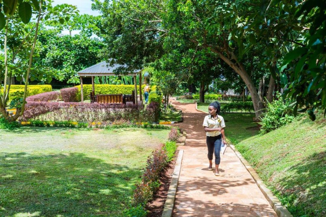 Compound Photo Mirembe Country Home Hotel Entebbe,Uganda Central Region