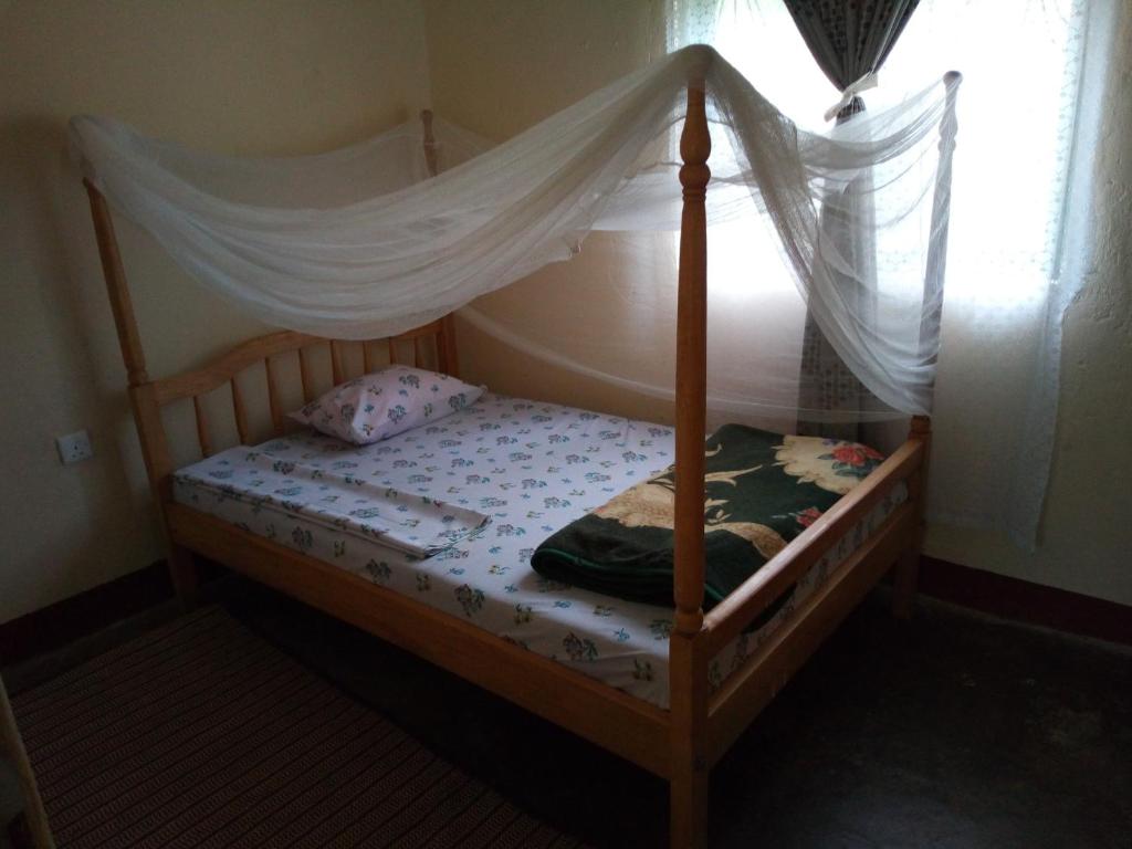 Double Bedroom Photo Rwenzori Homestay Kasese Uganda Western Region 02