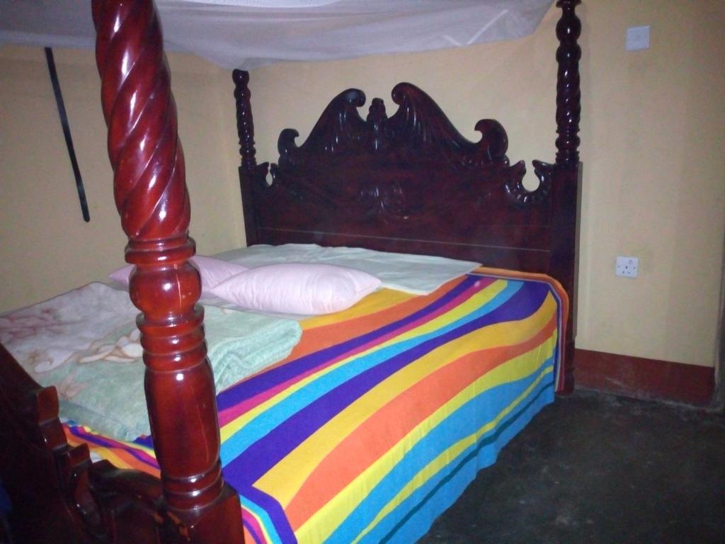 Double Bedroom Photo Rwenzori Homestay Kasese Uganda Western Region