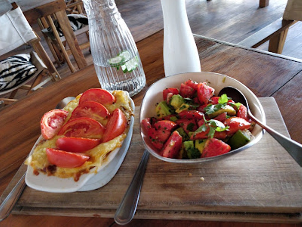 Food Photo Papaya Lake Lodge,Kibale Forest National Park Fort Portal Uganda Western Region