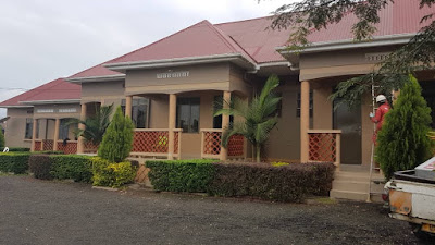 Property Exterior Photo BLT Guest House Kasese Uganda Western Region