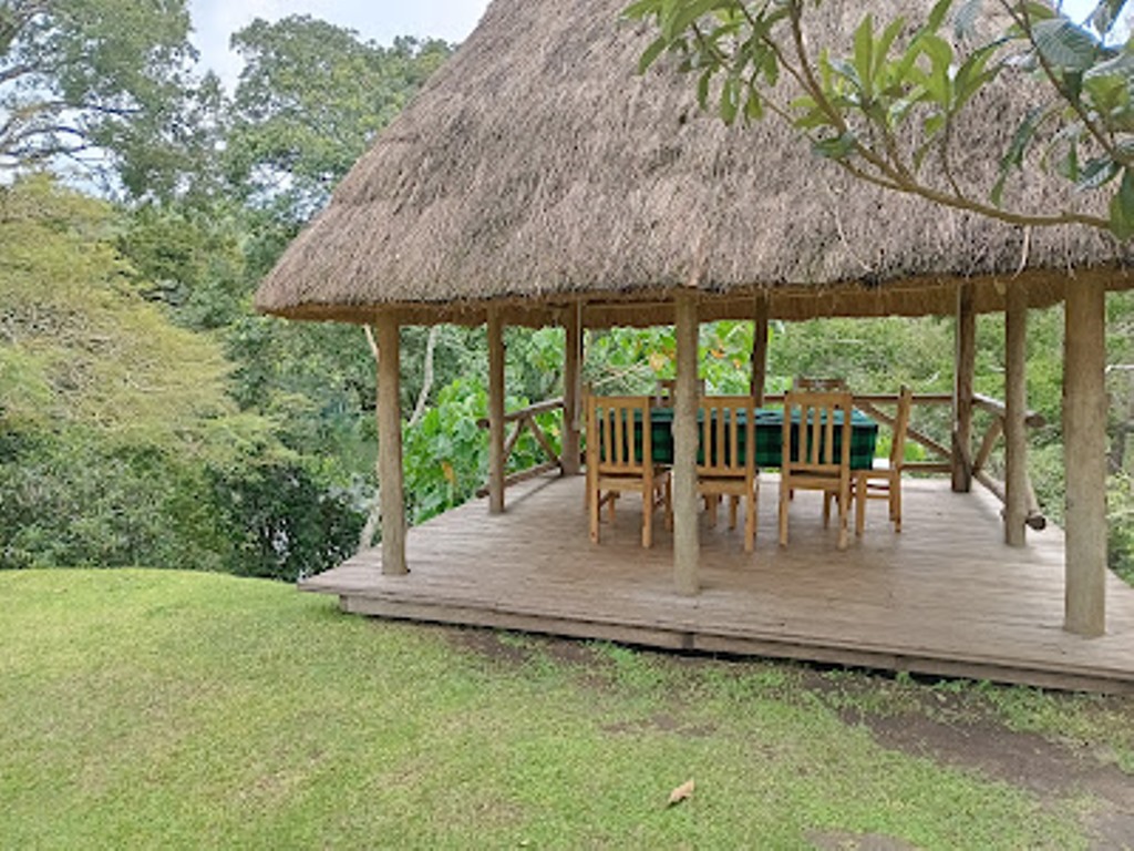 Restaurant Photo Lake Nkuruba Nature Reserve & Community Campsite, Kampala Wakiso Uganda Central Region