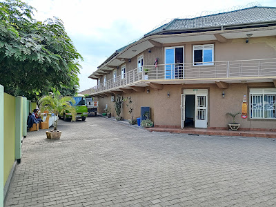 Property Exterior Photo Snow View Hotel Kasese Uganda Western Region 1