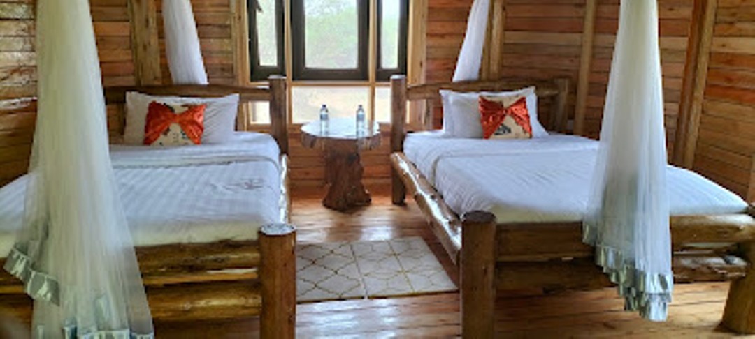 Standard Twin Bedroom Photo Engiri Game Lodge Kasese Uganda Western Region 1