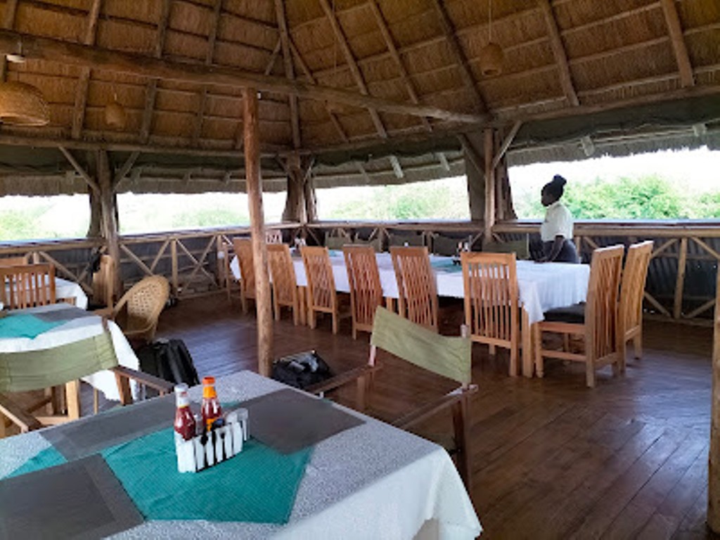 Restaurant Photo Engiri Game Lodge Kasese Uganda Western Region 1