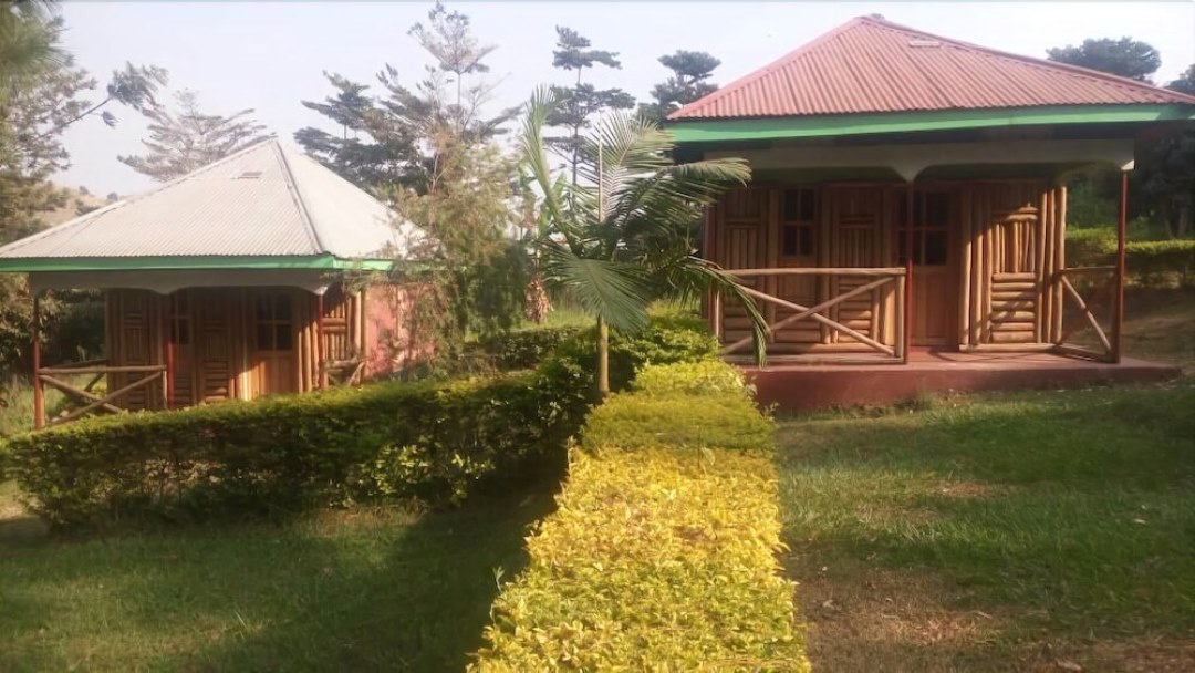 Property Exterior Photo Green Home Cottages and Campsite, Kibale Forest National Park Fort Portal Uganda Western Region 1