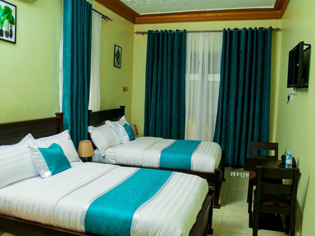 Twin Bedroom Photo Bwiranda Hotel Kasese Uganda Western Region