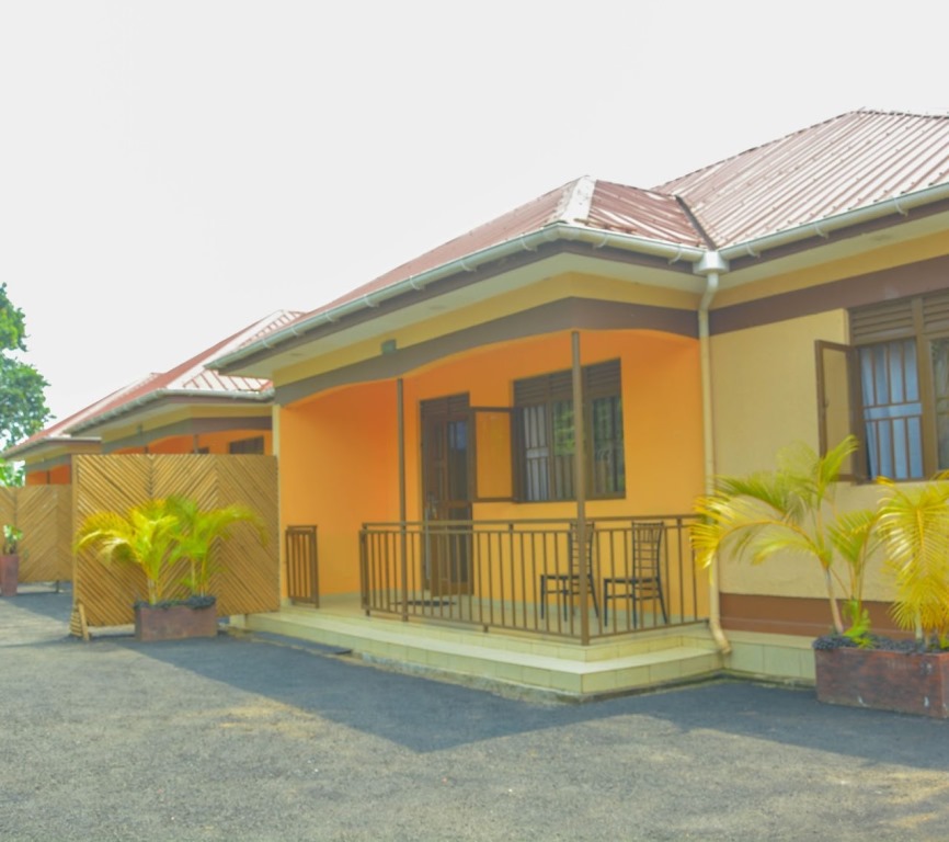 Property Exterior Photo Njeru Guest Home Fort Portal,Uganda Western Region