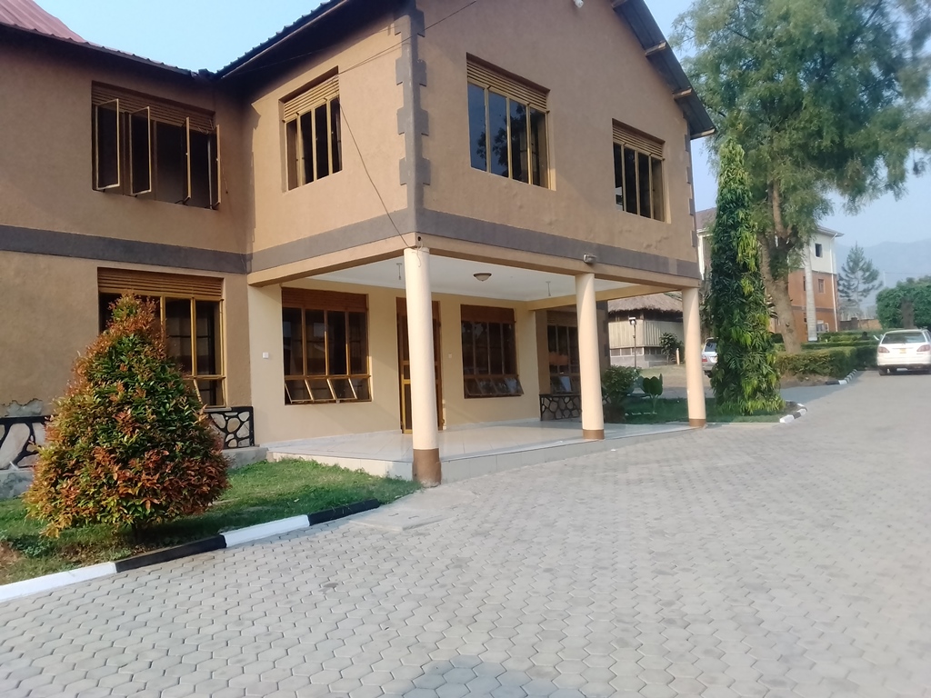 Property Exterior Photo Rwenzori International Hotel Kasese Uganda Western Region