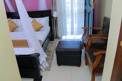 Deluxe Double Bedroom Photo Kamwe Kamwe Hotel & Spa Kasese Uganda Western Region 2