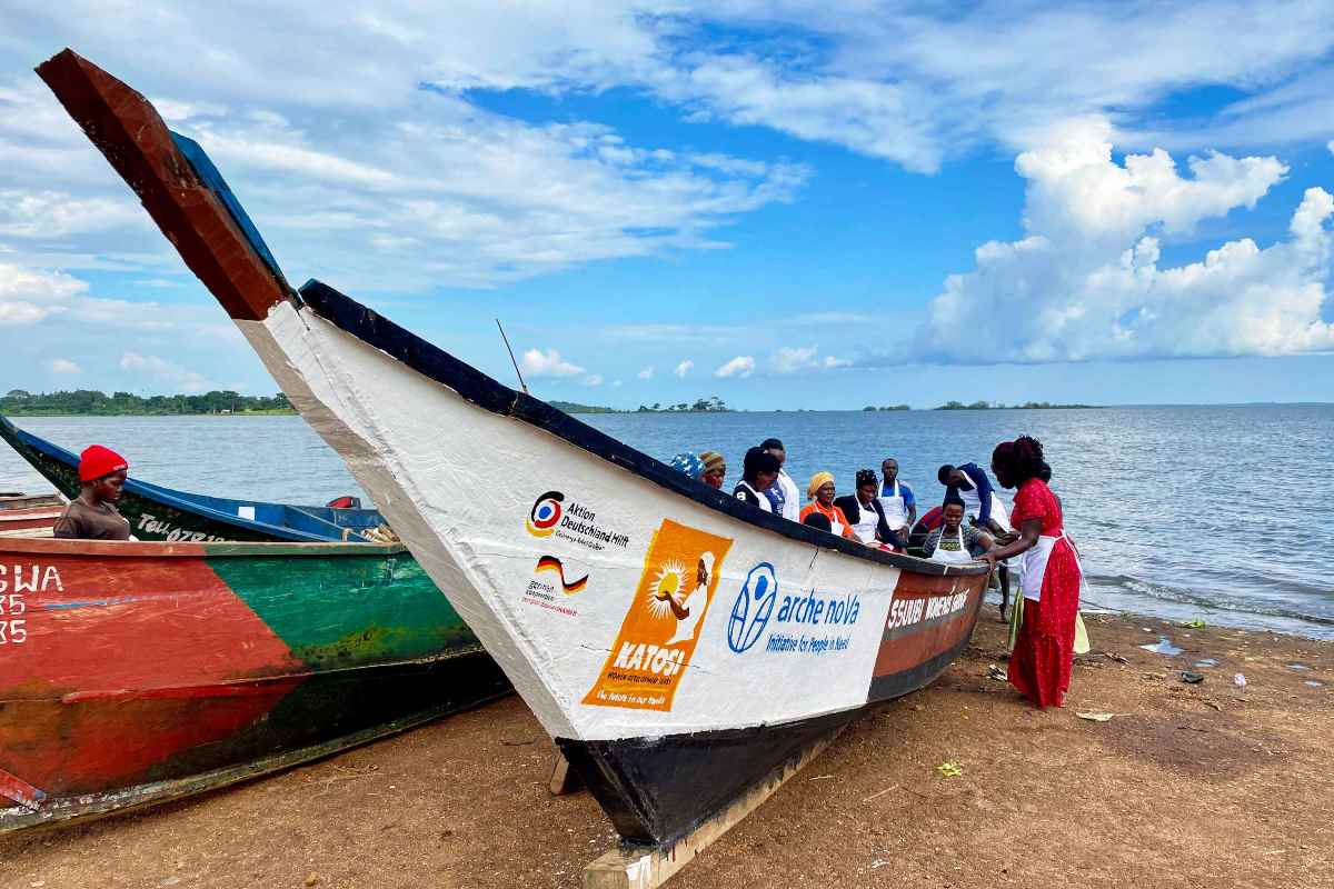 A photograph of the arche noVa boat taken during a Lake Victoria Fishing trip in Uganda